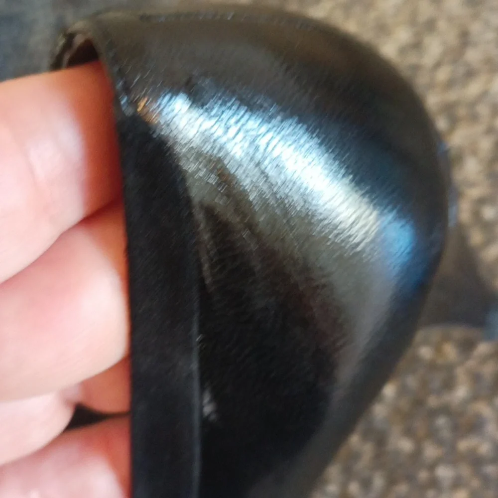 Bally Vintage Italian black leather pumps size 6 M